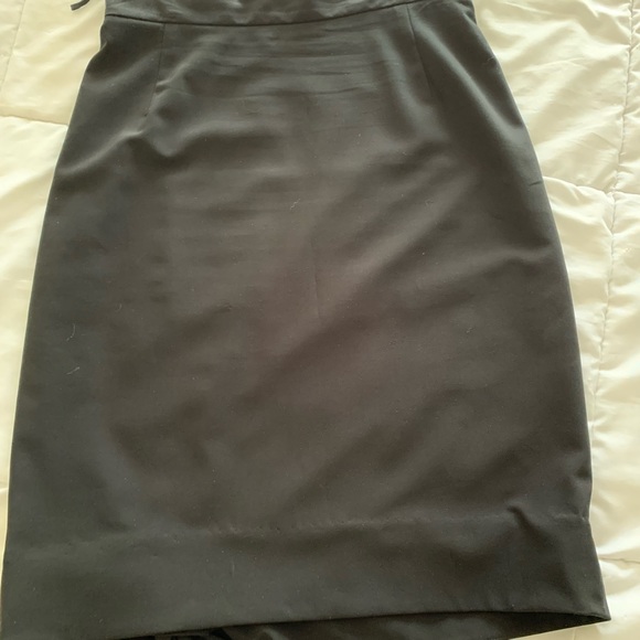 Authentic vintage Prada black skirt size 44 with bow on the back - Picture 9 of 13